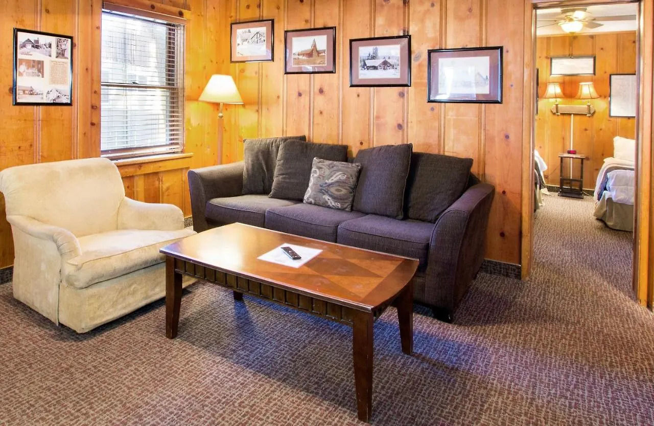 Holiday Haus Mammoth Lakes 3*,