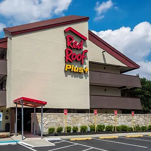 Red Roof Plus+ - Meadowlands Verenigde Staten