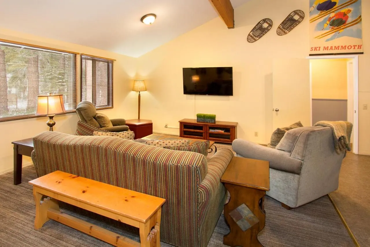 Holiday Haus Mammoth Lakes 3*,  United States